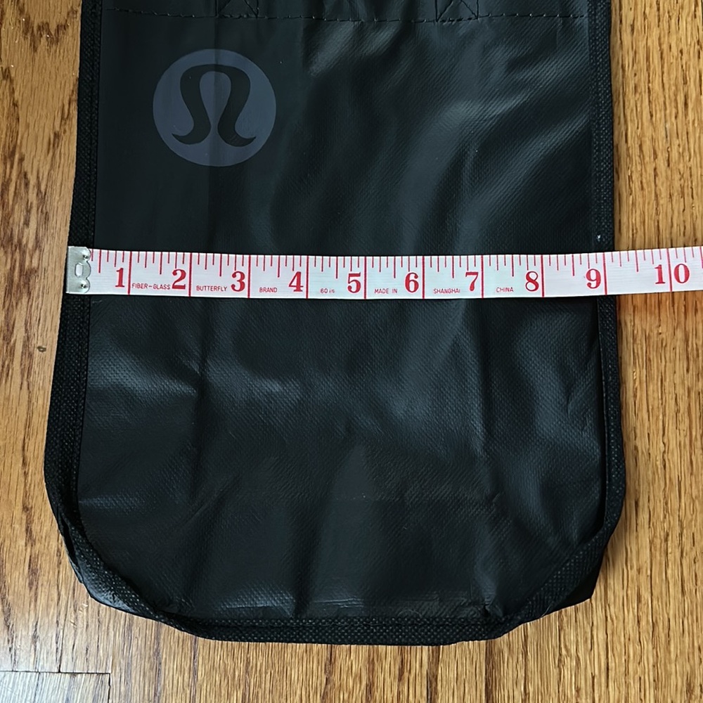 Lululemon Oliver Wendell Holmes Small Reusable Tote - Picture 6 of 7